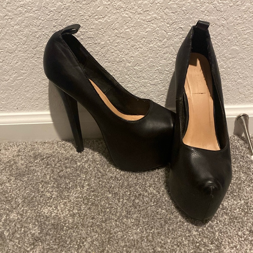 Glaze black 6.5 inch platform stilettos